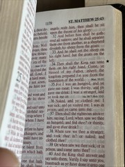 New The Holy Bible : King James Version by Holman Large Print Compact KJV 2000