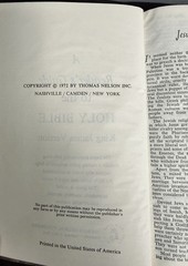 Holy Bible-King James Version 1972 Thomas Nelson Publication-Leather Bound-MINT!