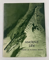 Ancient Life Found In Kansas Rocks Roger B Williams 1975 Fossils Softcover Book