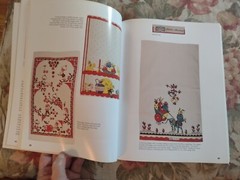 Fun & Collectible Kitchen Towels Guide Book 1930s – 1960s Era