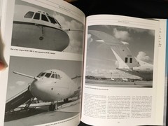 VICKERS VC10 by Lance Cole Aircraft Airplane Pictorial History LikeNew LN HC/DJ