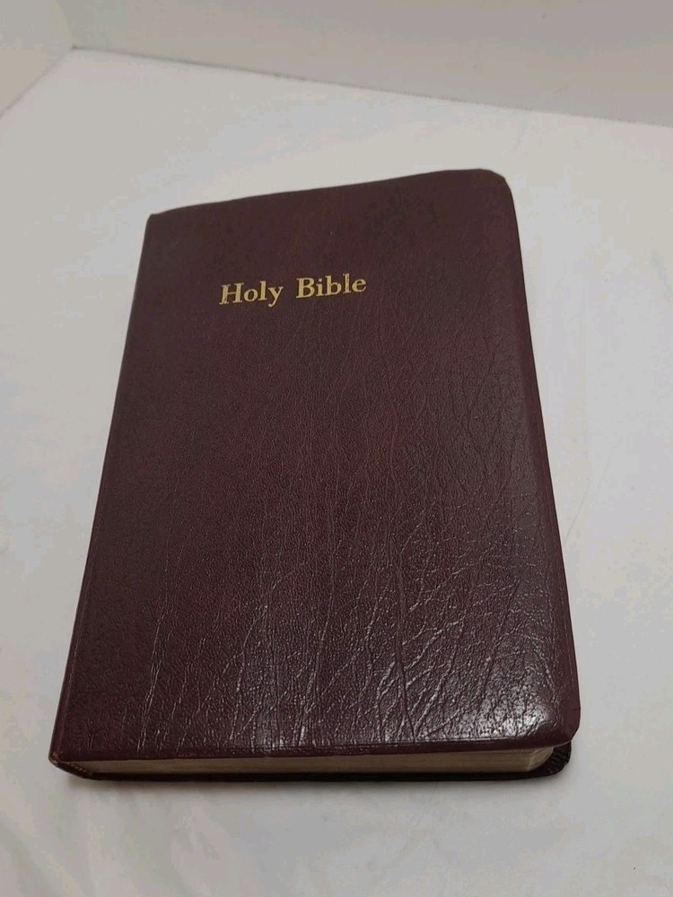 Vintage 1972 Holy Bible Revised Standard Version Red Letter Nelson