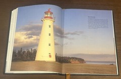 THE ULTIMATE BOOK OF LIGHTHOUSES THUNDER BAY PRESS leather bound 256 pages