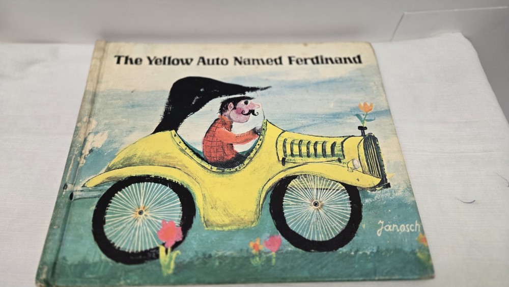 VTG The Yellow Auto Named Ferdinand Hardcover Book By Janosch 1973 Ex-Library