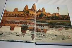 ARCHAEOLOGY TREASURES 2006 vmb Publishers Hardback 10.5″x14.5″ 432 pages LKE NEW