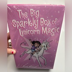 The Big Sparkly Box of Unicorn Magic: Phoebe and Her Unicorn Box Set Volume 1-4