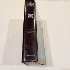 The Student Bible (New International Version) Zondervan, 1986