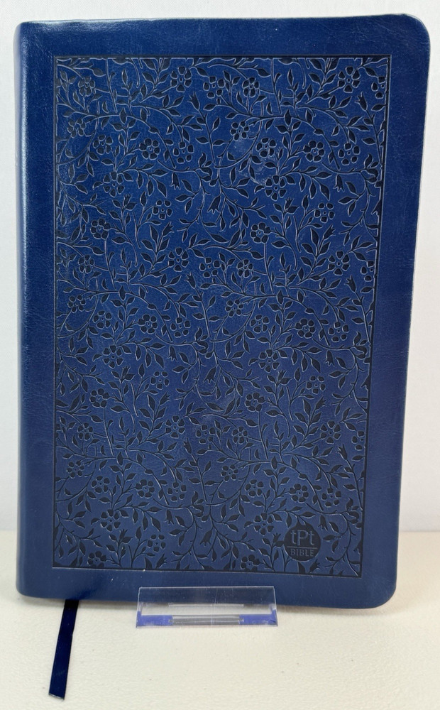 The Passion Translation Bible New Testament 2 Ed Large Print Blue 9781424556809