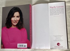 Nigella Lawson’s Cookbook “Cook, Eat, Repeat”, 2020, 342 Pages, Hardcover W/ DJ