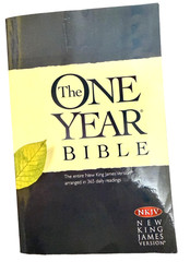 The One Year Bible NKJV Tyndale Paperback Clean No Markings