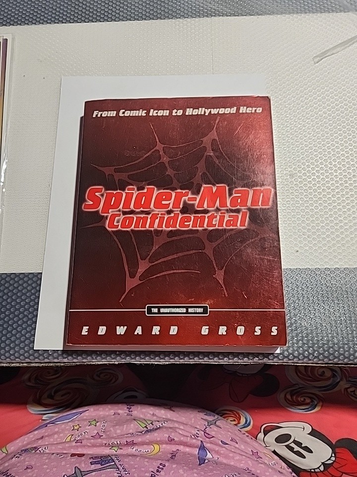 Spider-Man Confidential Softback Book 2002 7X9