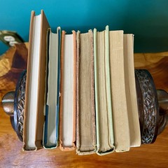 Lot of 7 VTG Winnie the Pooh books 1935