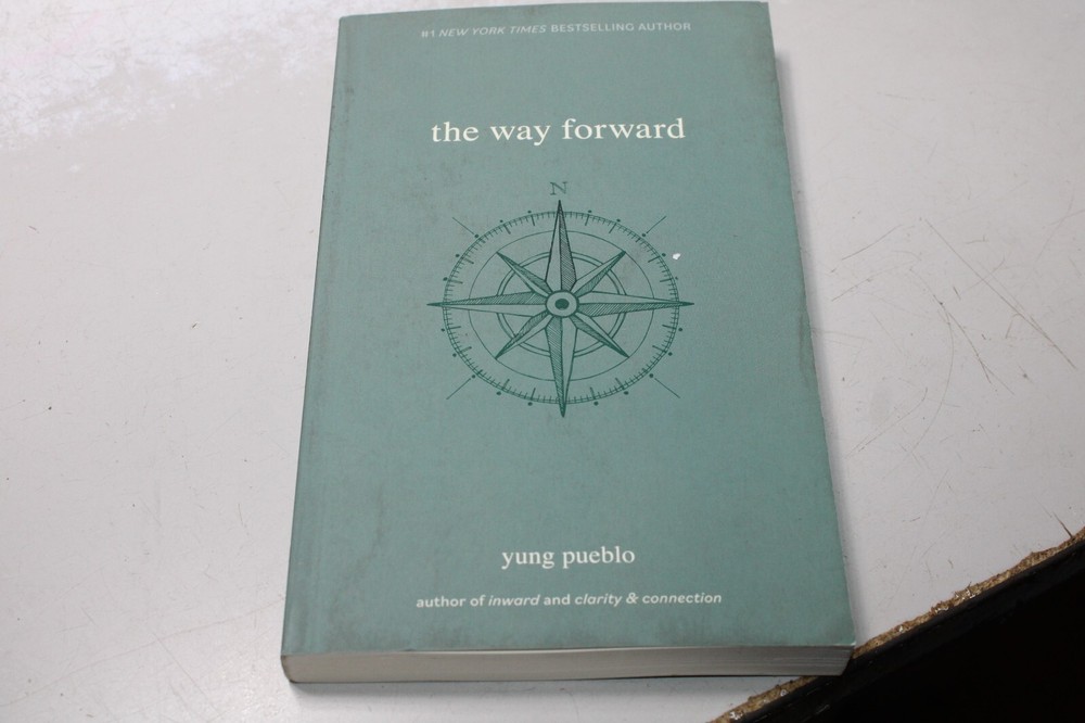 The Way Forward (Yung Pueblo) – Paperback By Pueblo, Yung