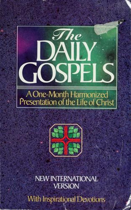 The Daily Gospels Paperback F. LaGard Smith