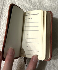 Leather or bonded leather pocket Bible 1971 9th Soul Winner’s NEW TESTAMENT