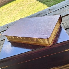 HOLY BIBLE ROYAL SOVEREIGN WORLD KJV BURGANDY GENUINE BONDED LEATHER RED LETTER