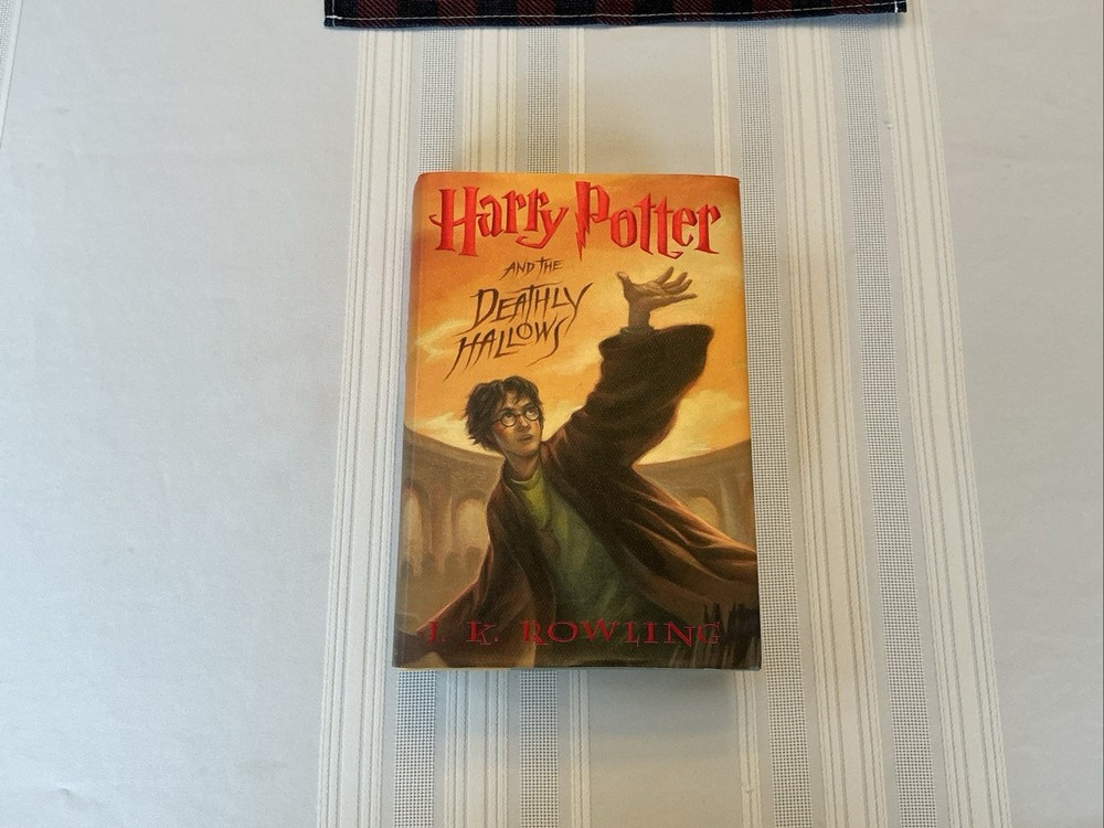 Harry Potter and the Deathly Hallows 1st Edition 2007 RARE Misprint 759 Pages