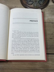 Extreme Ownership: How U.S. Navy SEALs Lead and Win 2 ND Edition 1ST Print