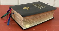 Saint Paul Daily Missal Black Leatherflex 2012 Pauline Books & Media