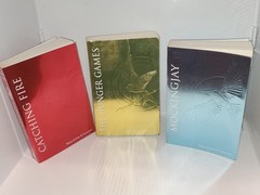 The Hunger Games Box Set: Foil Edition, Paperback by Suzanne Collins.