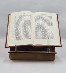 The Kybalion a study of the hermetic philosophy of ancient Egypt [Leather Bound]