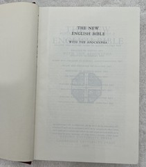 The New English Bible With the Apocrypha ~ Oxford University Press 1970 HC