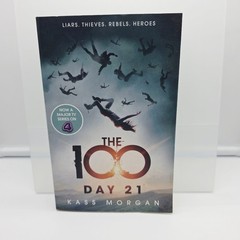 The 100 Day 21 Kass Morgan 2014 YA Sci-Fi Dystopian HarperCollins