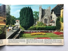 Ireland: A Pictorial Record 34 Superb Photographs by John Hinde Ltd (1978, PB)