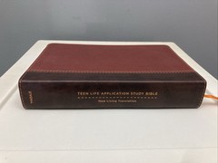 Teen Life Application Study Bible NLT (Leather / Fine Binding) Open Box
