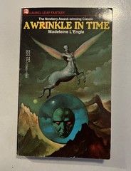 A Wrinkle in Time by Madeleine L’Engle 1976 vintage paperback Stranger Things