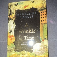 Madeleine L’Engle A Wrinkle in Time (Time Quintet) PB 2007 Square Fish Movie