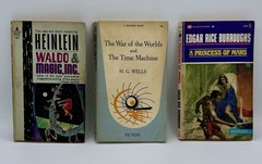 Lot of 11 Vintage Sci Fi Fantasy Paperback Books H.G. Wells Isaac Asimov 60s 70s