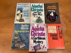 Lot 41 VTG AGATHA CHRISTIE PB Mysteries