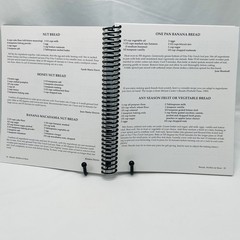 The Best of Calling All Cooks Cookbook 2004 Johanna Beers Iowa City 174 Pages