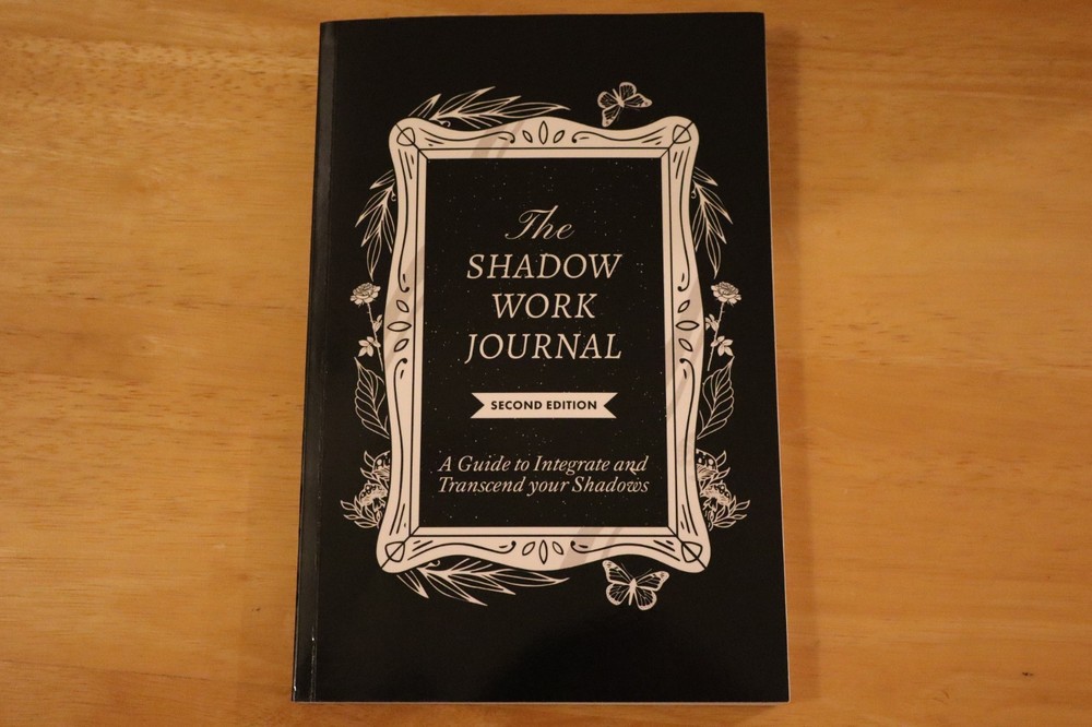 The Shadow Work Journal: A Guide to Integrate and Transcend your Shadows