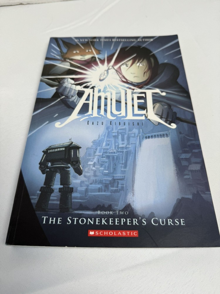 Amulet Ser.: The Stonekeeper’s Curse: a Graphic Novel (Amulet #2) by Kazu…
