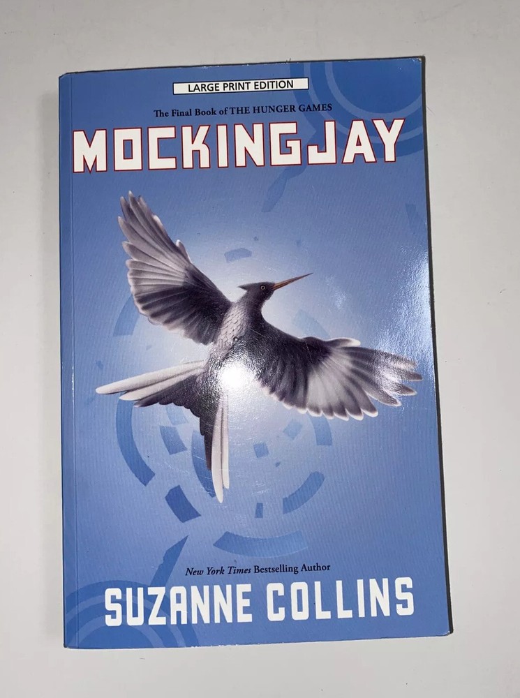 Mockingjay by Suzanne Collins Large Print Edition, Paperback