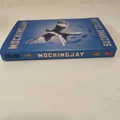 Mockingjay (Hunger Games, Book Three) by Suzanne Collins (2014, Trade Paperback)