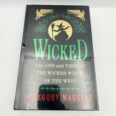 Wicked Gregory Maguire Collector’s Edition Hardcover Book Green Edges Sealed