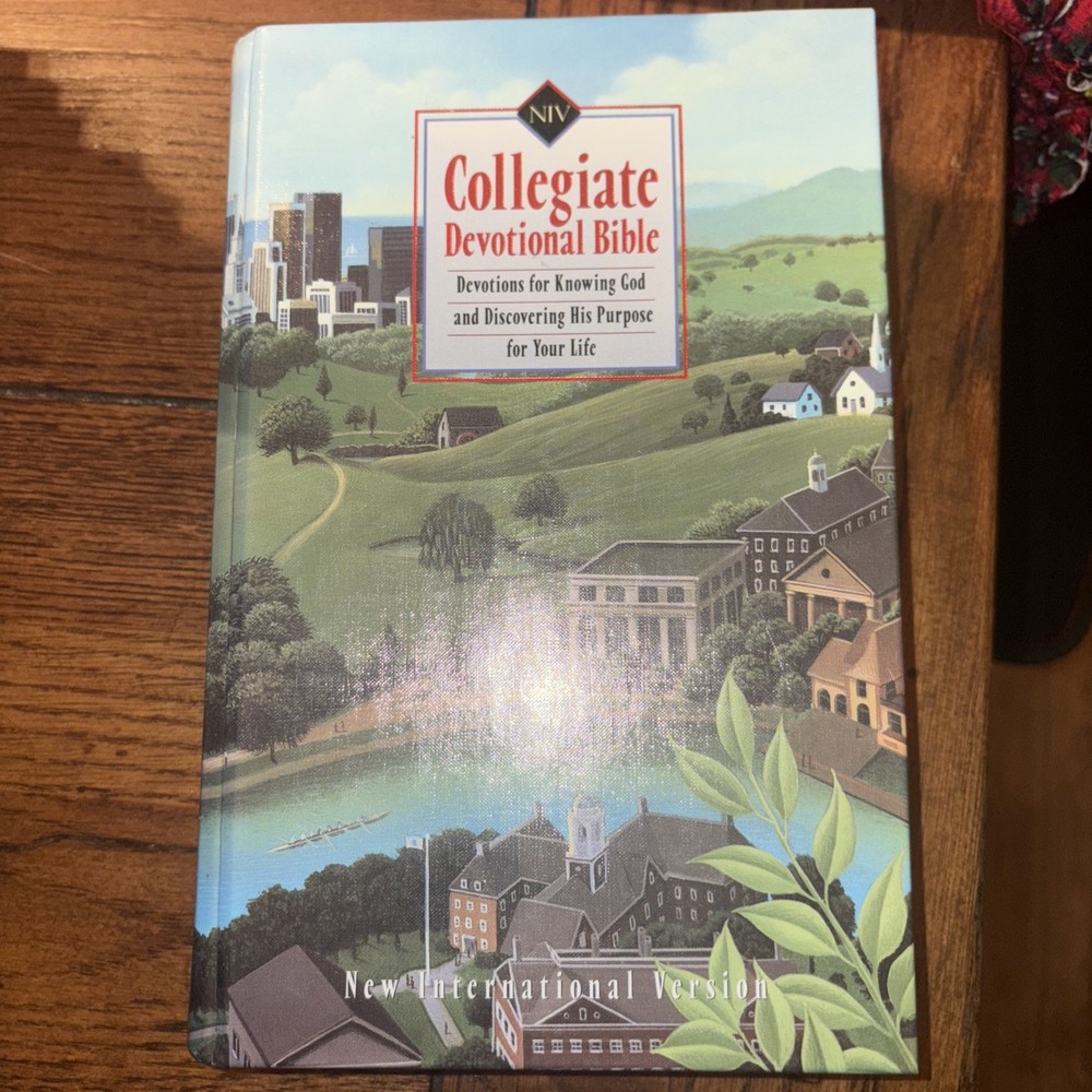 Collegiate Devotional Bible: Excellent