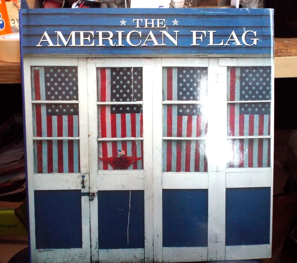 The American Flag by Whitney Smith (1998, ==== Hardcover