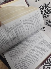 Holy Bible New King James Version NKJV Giant Print Red Letter Nelson 993BG 1982
