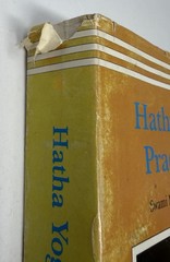 Hatha Yoga Pradipika by Swami Muktibodhananda Book Light On Hatha Yoga Vintage