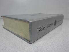 Bible Doctrine: Essential Teachings of the Christian Faith By Wayne Grudem