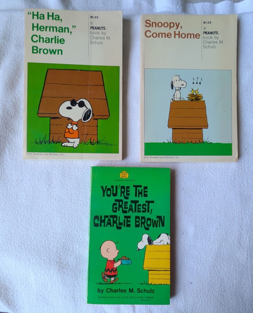 Lot of 3 Vintage Peanuts Books