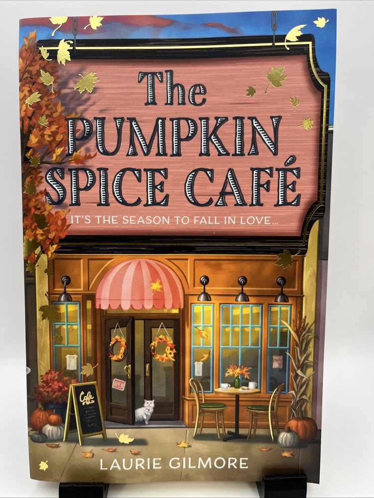 Pumpkin Spice Café by Laurie Gilmore Paperback