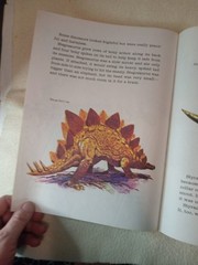 Dinosaurs Giants of the Past by Eileen Daly HC 1976 A Golden Book 12.5 x 9.5 inc