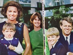 The Kennedys By The Editors Of Life Magazine – Time-LIFE Pictures Vintage 1968