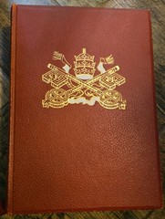 The Family Holy Bible Hawthorn 1966 Red Hardcover Pope John XXIII
