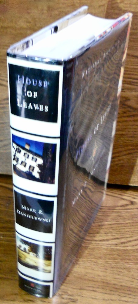 Mark Z. Danielewski. HOUSE OF LEAVES. Pantheon, 2000. 1st/2nd HC/DJ. Signed!